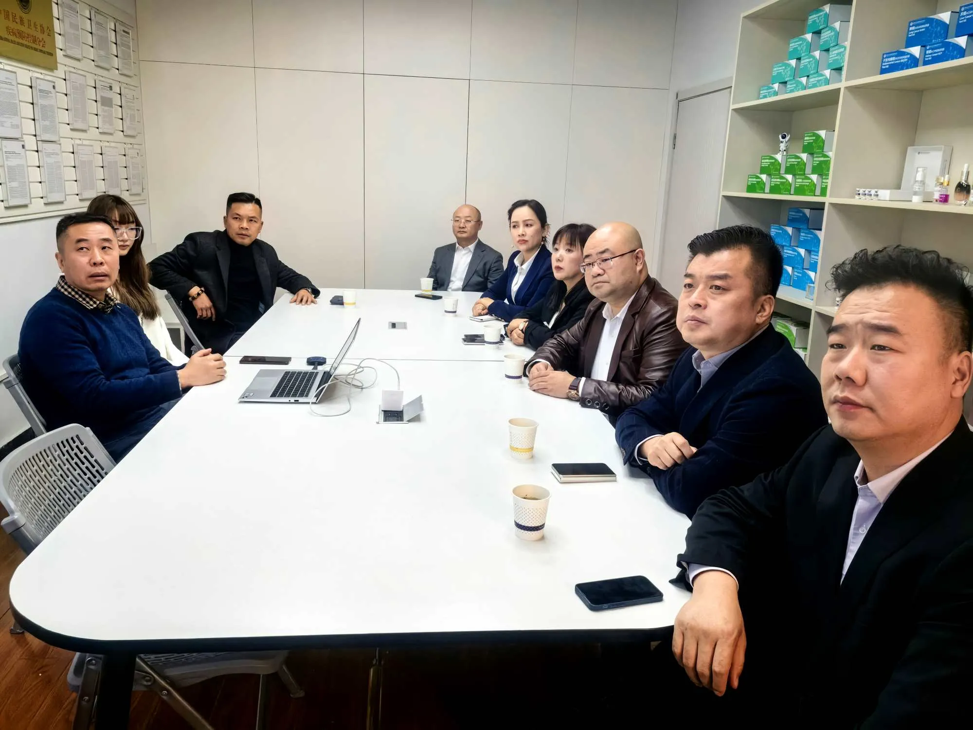 会议合影1.jpg 会议合影1.jpg